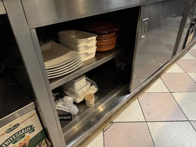 Rvs werktafel met warmhoudkast - afbeelding 7 van  8