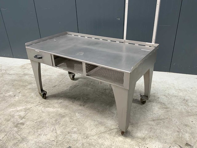 Rvs werktafel verrijdbaar - afbeelding 3 van  3
