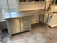 Rvs werktafel verrijdbaar - afbeelding 2 van  3