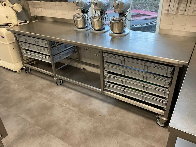 Rvs werktafel verrijdbaar - afbeelding 1 van  2