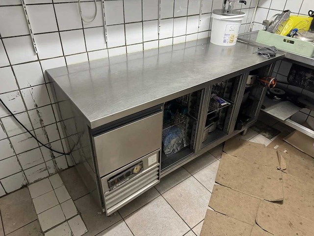 Rvs werktafel - afbeelding 1 van  6