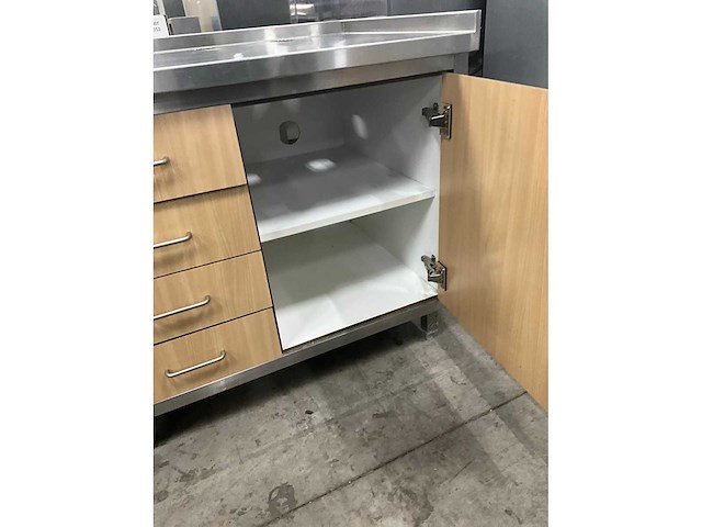 Rvs werktafel - afbeelding 4 van  6