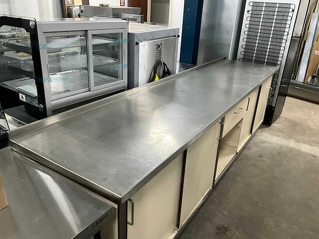 Rvs werktafel - afbeelding 8 van  8