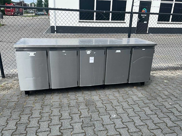 Rvs werktafel - afbeelding 1 van  7