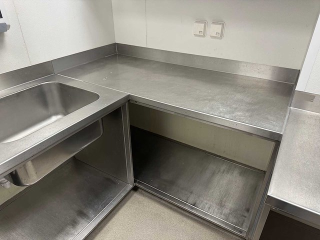 Rvs werktafel - afbeelding 1 van  4