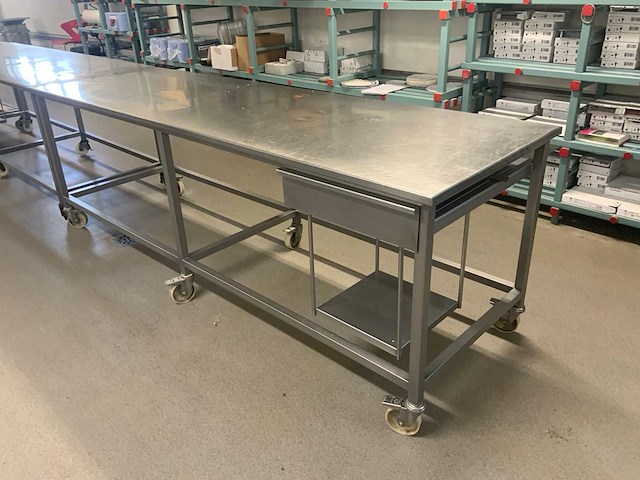 Rvs werktafel - afbeelding 2 van  3