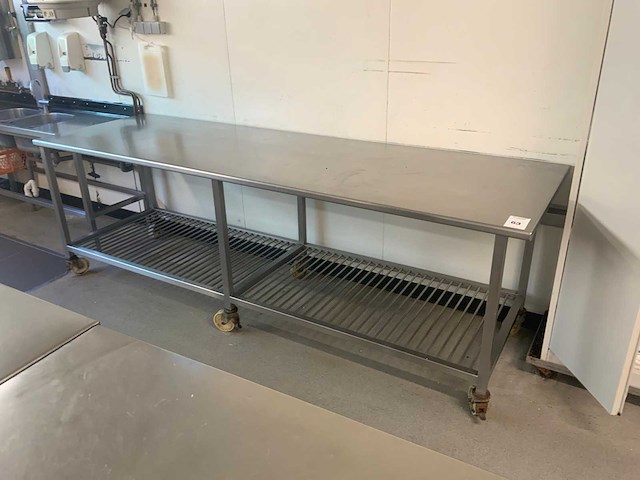 Rvs werktafel - afbeelding 1 van  3
