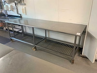 Rvs werktafel - afbeelding 1 van  3