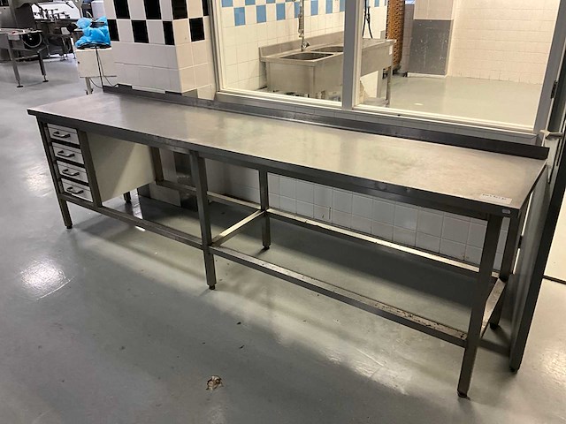 Rvs werktafel - afbeelding 1 van  4