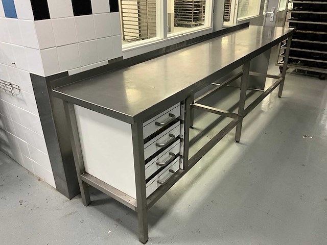 Rvs werktafel - afbeelding 2 van  4