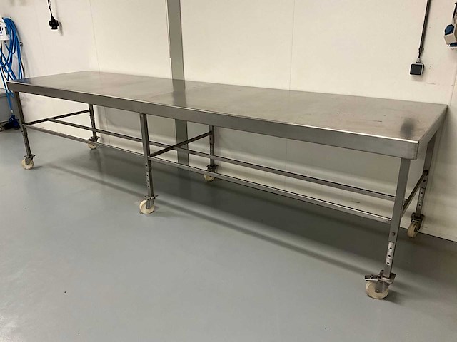 Rvs werktafel - afbeelding 1 van  4