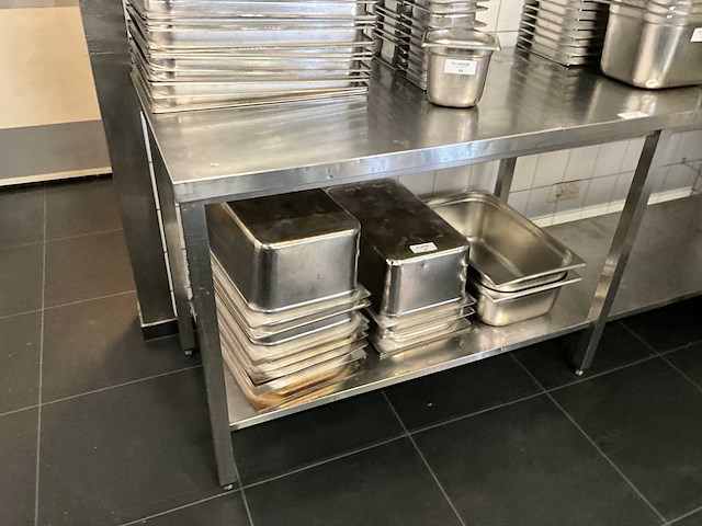 Rvs werktafel - afbeelding 1 van  7