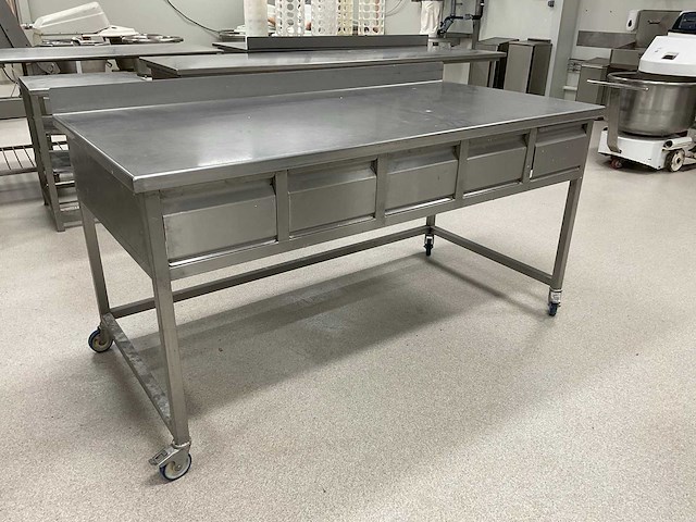 Rvs werktafel - afbeelding 1 van  7