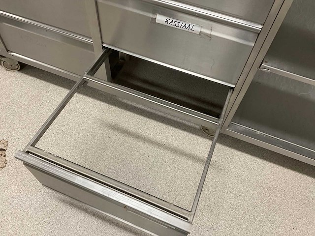 Rvs werktafel - afbeelding 5 van  9