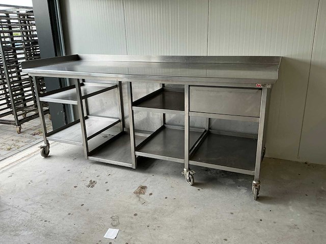Rvs werktafel - afbeelding 1 van  7