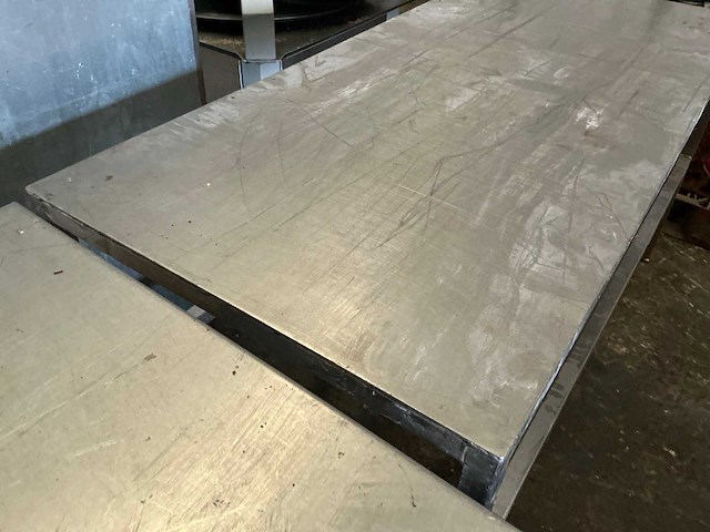 Rvs werktafel - afbeelding 2 van  5