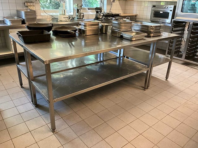 Rvs werktafel - afbeelding 1 van  4