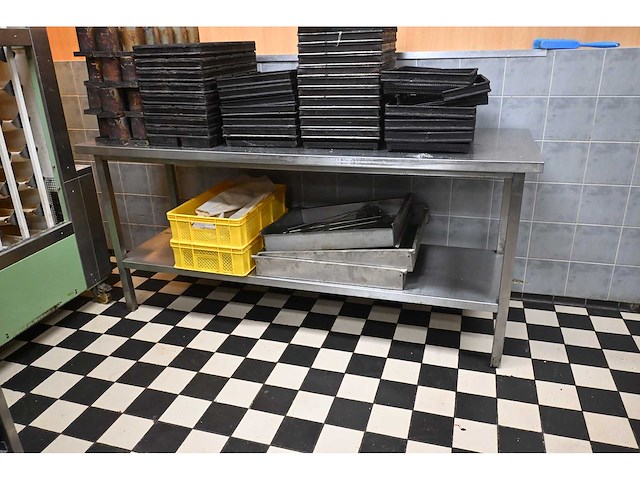 Rvs werktafel - afbeelding 1 van  4
