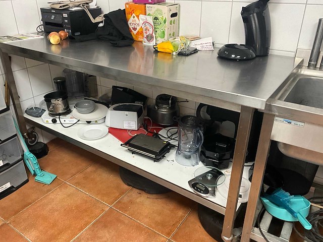 Rvs werktafel - afbeelding 2 van  3