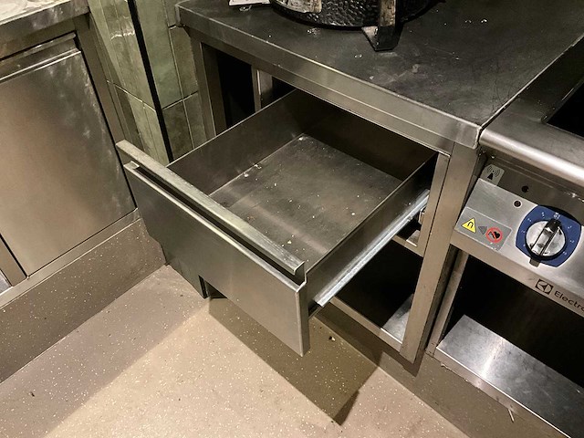 Rvs werktafel - afbeelding 2 van  3
