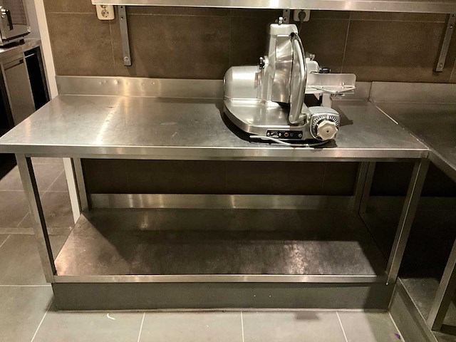 Rvs werktafel - afbeelding 1 van  4