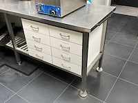 Rvs werktafel - afbeelding 2 van  3