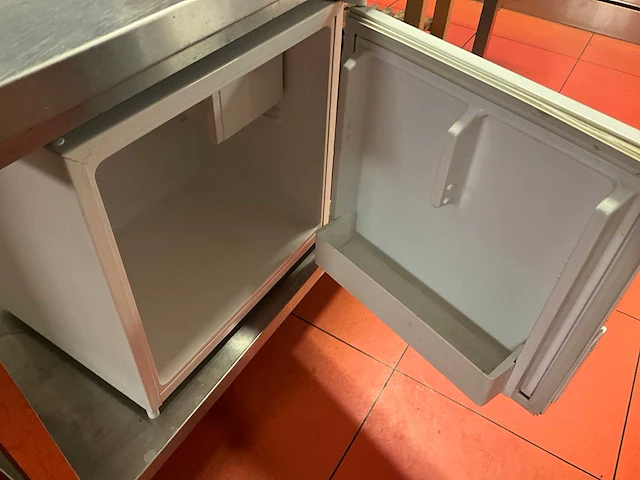 Rvs werktafel - afbeelding 7 van  7