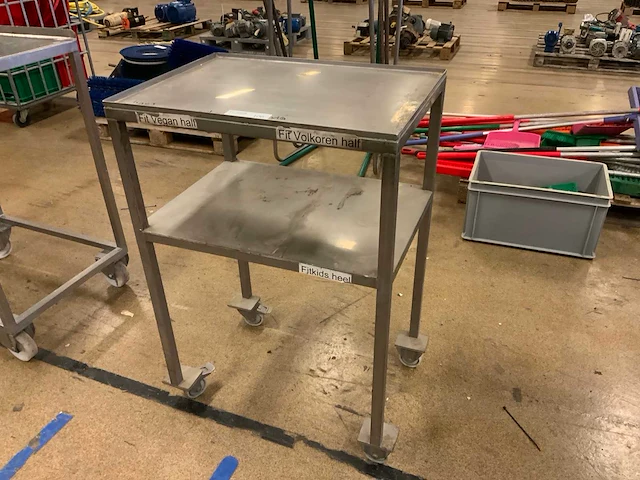 Rvs werktafel - afbeelding 1 van  3