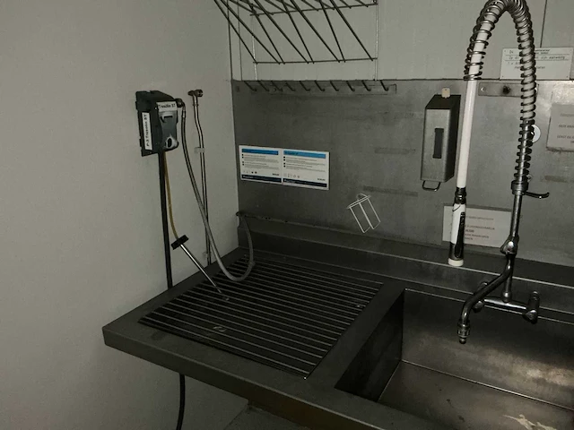Rvs werktafel - afbeelding 2 van  6