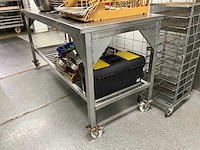 Rvs werktafel - afbeelding 2 van  2