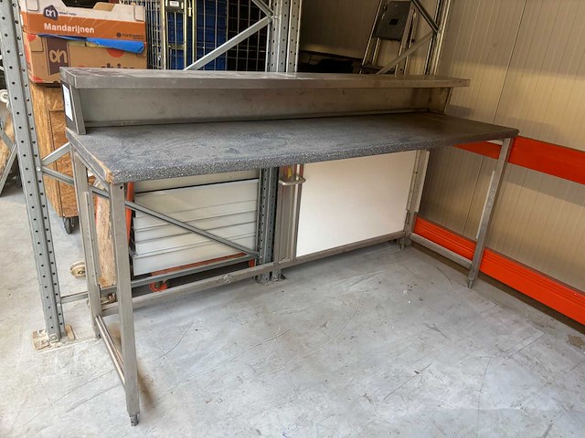 Rvs werktafel - afbeelding 1 van  3