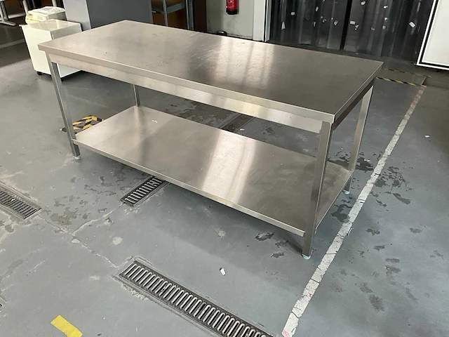 Rvs werktafel - afbeelding 1 van  3