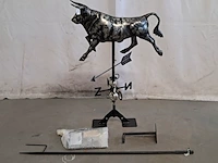Rvs windwijzer tuinbeeld, stier