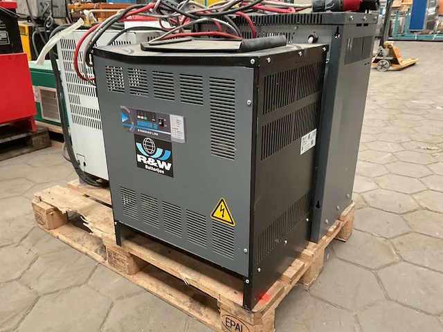 R&w serie 2 acculader - afbeelding 1 van  4