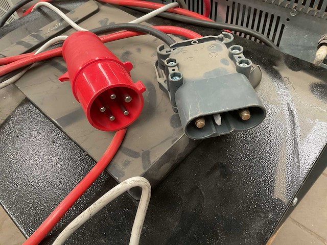 R&w serie 2 acculader - afbeelding 4 van  4