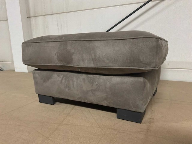 Ryan poef - afbeelding 1 van  10