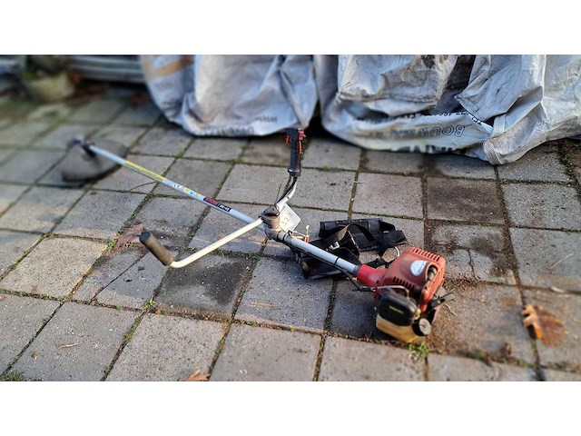 Ryobi - rk 43 - bosmaaier - afbeelding 1 van  3