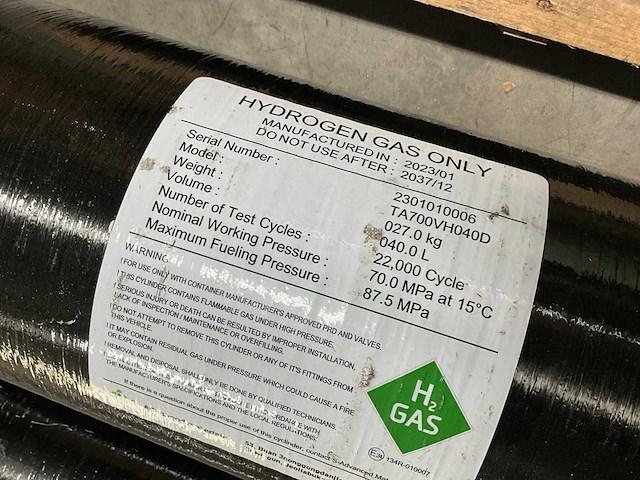 S-advanced materials ta700vh040d koolstofvezel waterstoftank - 40l (4x) - afbeelding 3 van  5