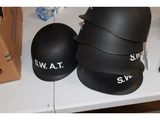 S w a t helm 1x in ds h - afbeelding 4 van  7