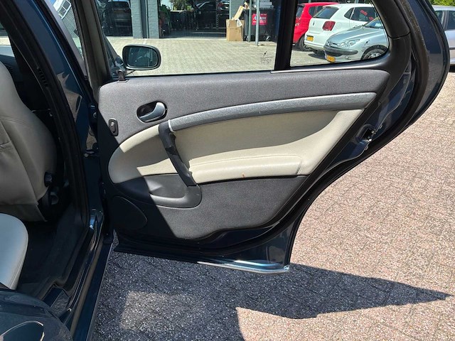 Saab - 2006 - 9-5 estate - 1.9 tid arc - personenauto - afbeelding 16 van  36