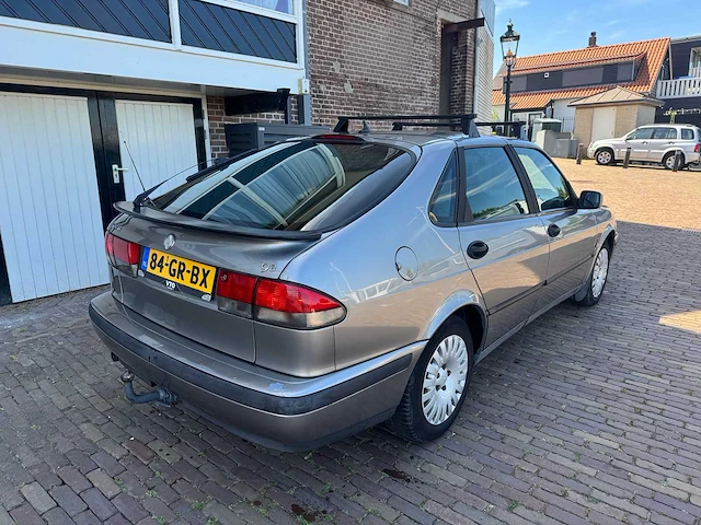 Saab 9-3 2.0t 84-gr-bx - afbeelding 2 van  32