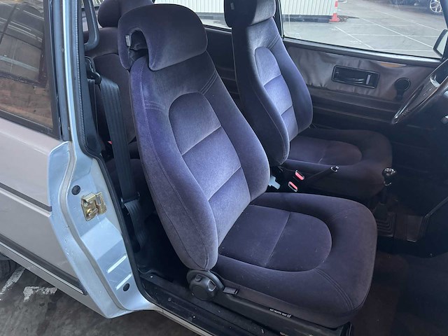Saab 900 turbo silver arrow limited edition 155pk 1986 - afbeelding 16 van  28
