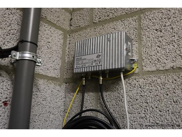 Sab hd digital satellite receivers type sab titan ftasc se - 5 stuks & atemio multiswitch & astro breedbandversterker type hvo v38 - afbeelding 5 van  6