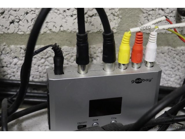 Sab hd digital satellite receivers type sab titan ftasc se - 5 stuks & atemio multiswitch & astro breedbandversterker type hvo v38 - afbeelding 6 van  6