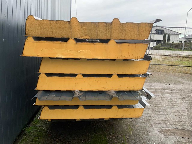 Sab-profiel - d130.1000 - d160.1000 - dak sandwichpanelen (8x) 20m2 - afbeelding 4 van  6
