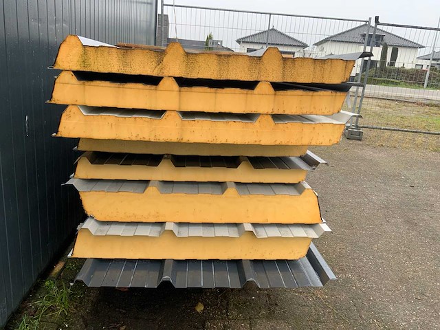 Sab profiel - d130.1000 - d160.1000 - dak sandwichpanelen (8x) 20m2 - afbeelding 5 van  6