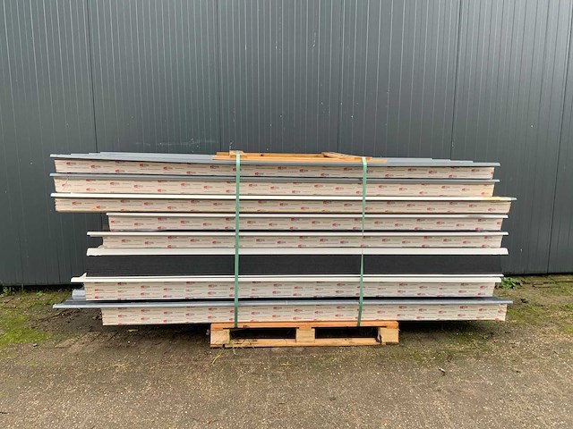 Sab profiel - d130.1000 - d160.1000 - dak sandwichpanelen (8x) 20m2 - afbeelding 6 van  6