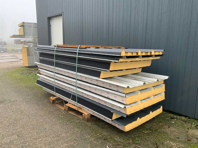 Sab-profiel - d70.1000 - dak sandwichpanelen (9x) 21m2 - afbeelding 1 van  5