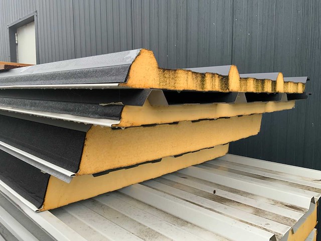 Sab-profiel - d70.1000 - dak sandwichpanelen (9x) 21m2 - afbeelding 3 van  5
