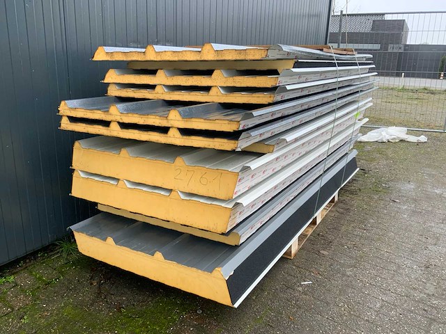 Sab profiel - diverse dak sandwichpanelen (11x) 27m2. - afbeelding 3 van  5